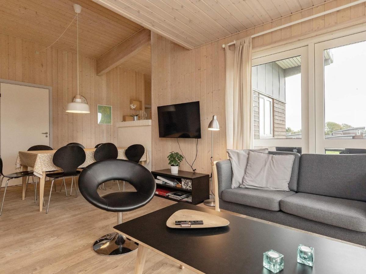 8 Person Holiday Home In Faaborg Exterior photo